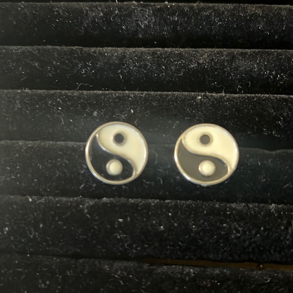 Ying yang earrings - Picture 1 of 1